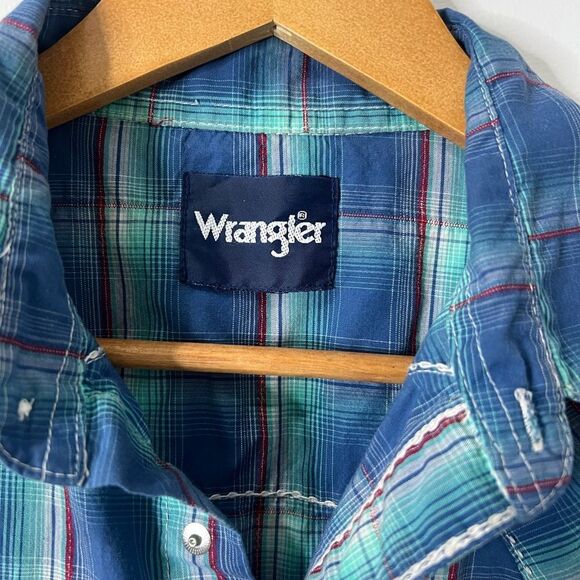 Wrangler Button Down - Picture 6 of 7